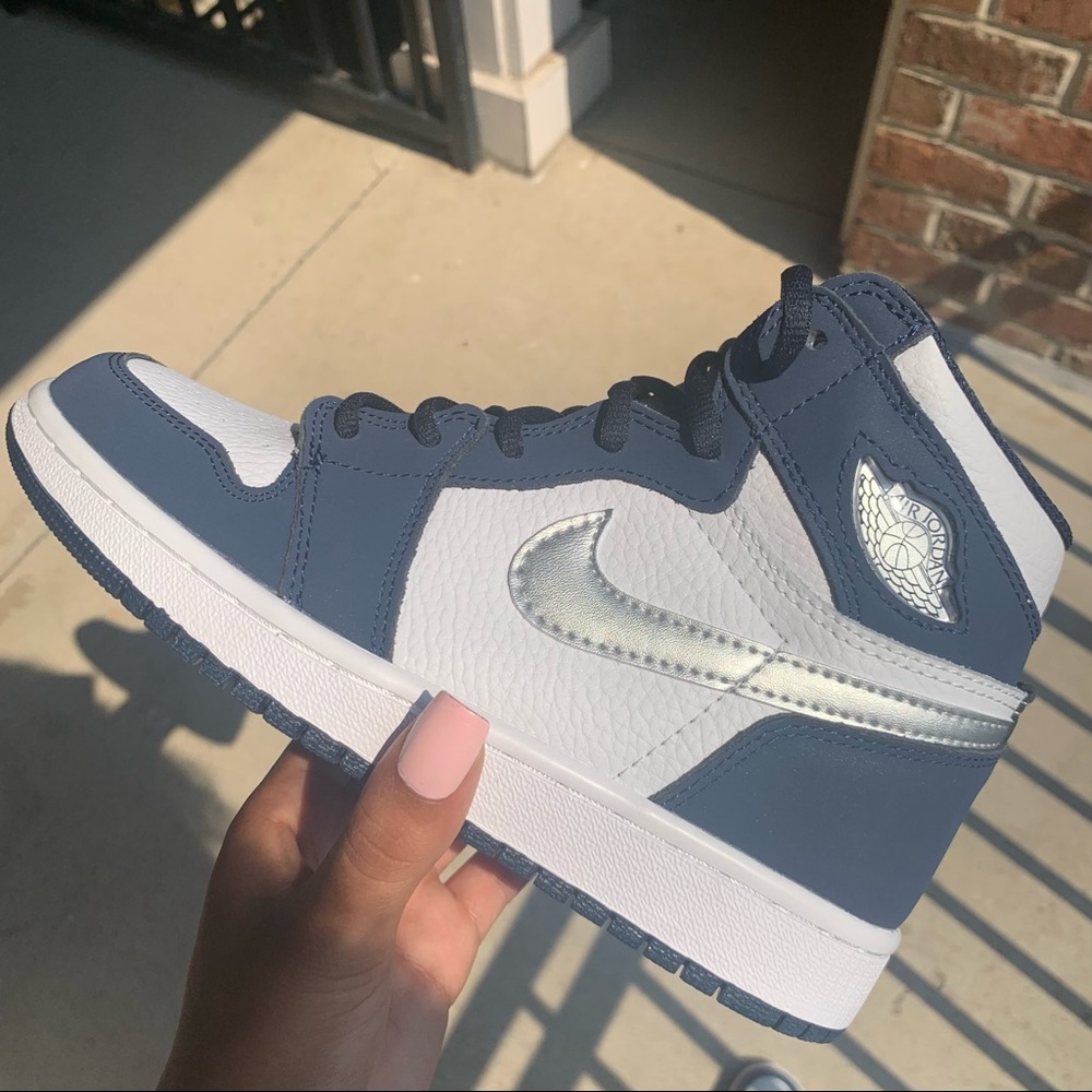 Jordan 1 high midnight navy